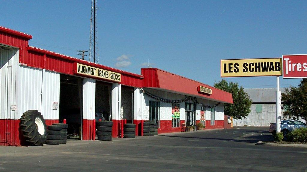 Les Schwab Tire Center