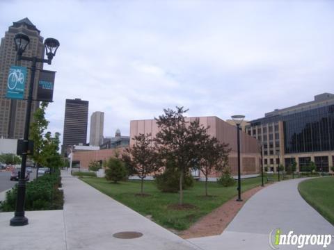 Des Moines Public LIbrary - Central