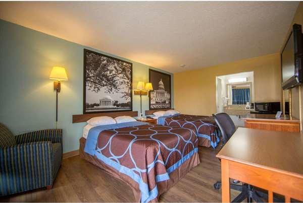 Super 8 By Wyndham Alexandria/Washington D.C. Area