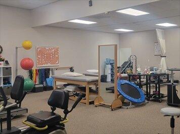 Select Physical Therapy - Hiawatha