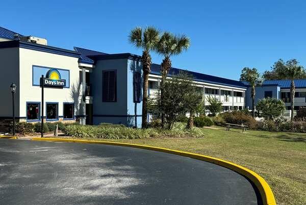 Days Inn By Wyndham Brooksville/Dade City