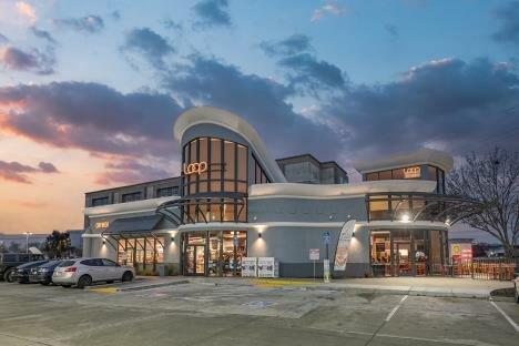 Loop Neighborhood Market