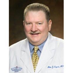 Alan J Lynch, MD