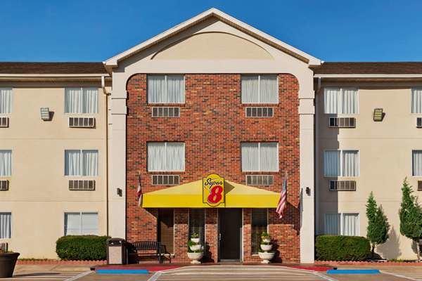 Super 8 By Wyndham Waco University Area