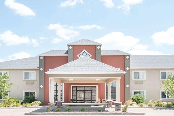 Howard Johnson By Wyndham Oacoma Hotel & Suites