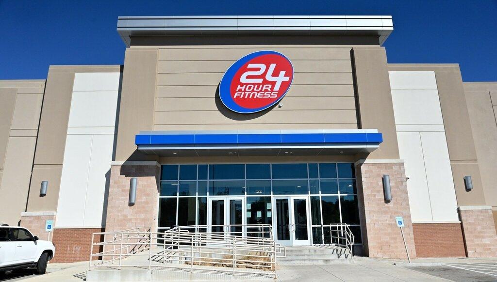 24 Hour Fitness - Houston