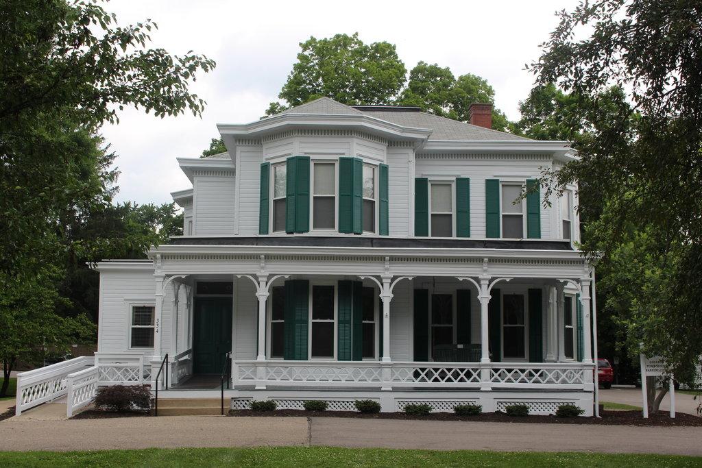 College Town House