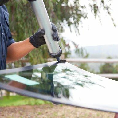 Precision Auto Glass LLC