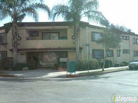 Reseda East Apartments