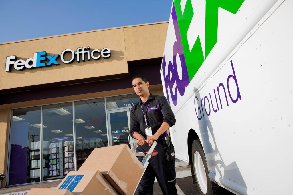 FedEx Office Print & Ship Center