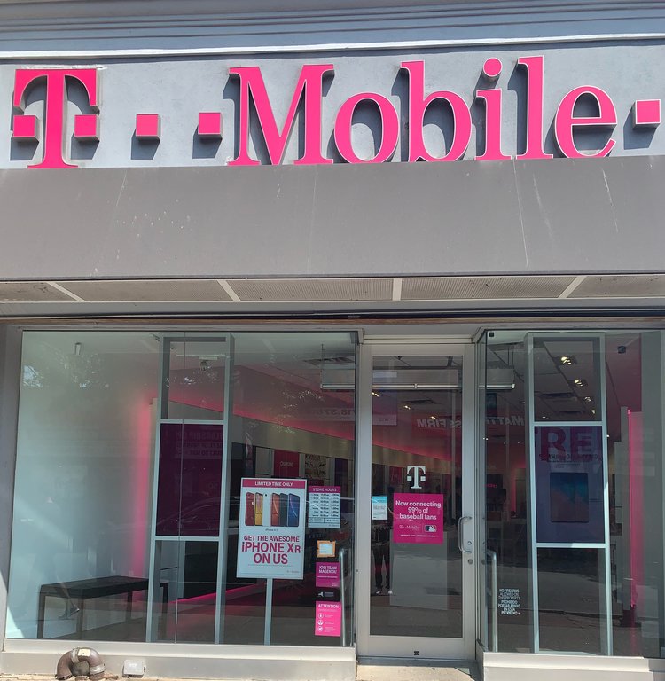 T-Mobile Experience Store