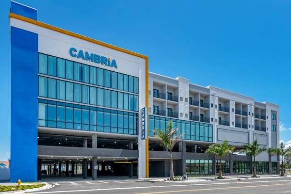 Cambria Hotel St. Petersburg-Madeira Beach Marina