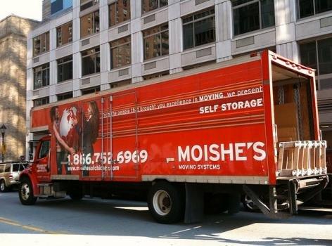 Moishe's Moving-Queens