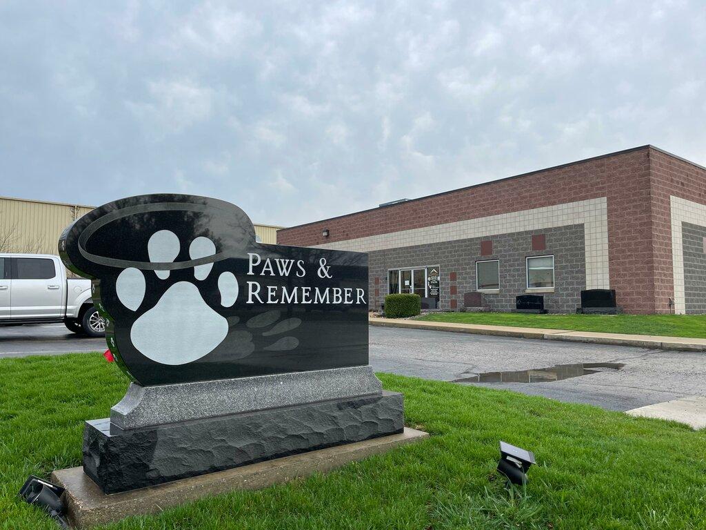 Paws & Remember