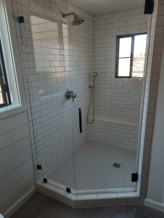 California Frameless Shower Doors Hermosa Glass & Mirror