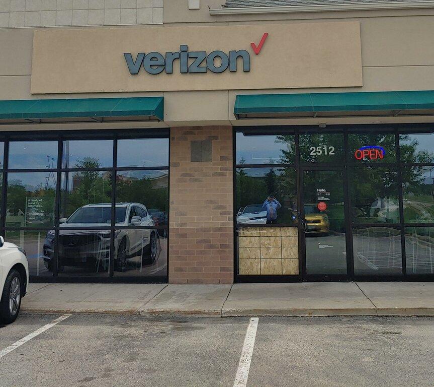 Cellular Sales-Verizon Authorized Retailer