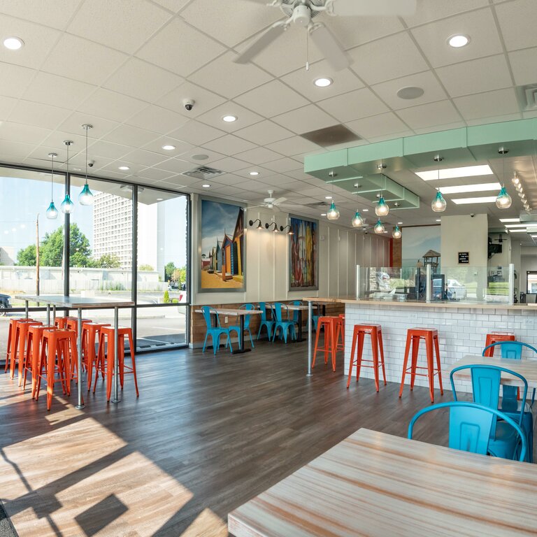 Tropical Smoothie Cafe - Herndon Franklin Farm village centre