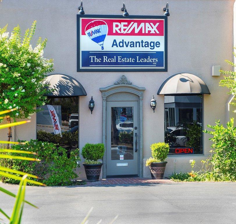 RE/MAX Advantage