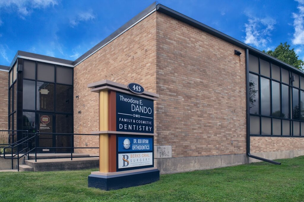 Theodore E. Dando, DMD Family & Cosmetic Dentistry