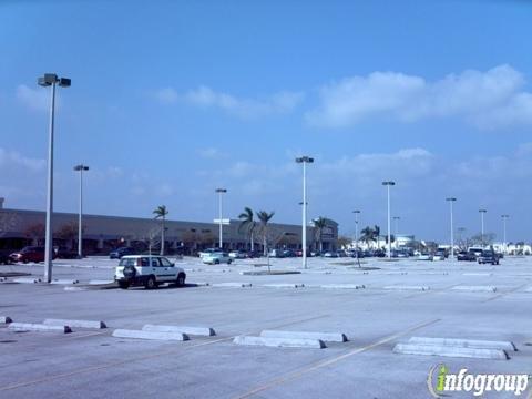 The Plaza at Lake Park, A NADG Property