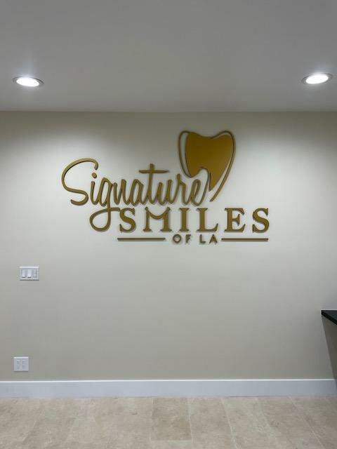 Signature Smiles of Encino