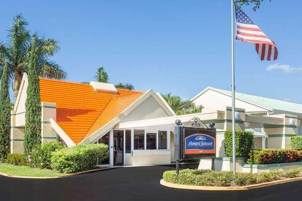 Howard Johnson By Wyndham Vero Beach / Downtown