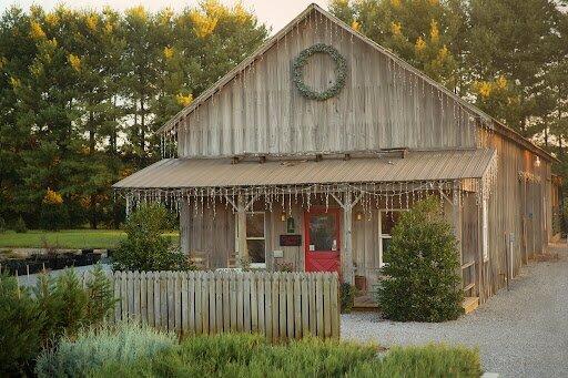 Country Cove Christmas Tree Farm