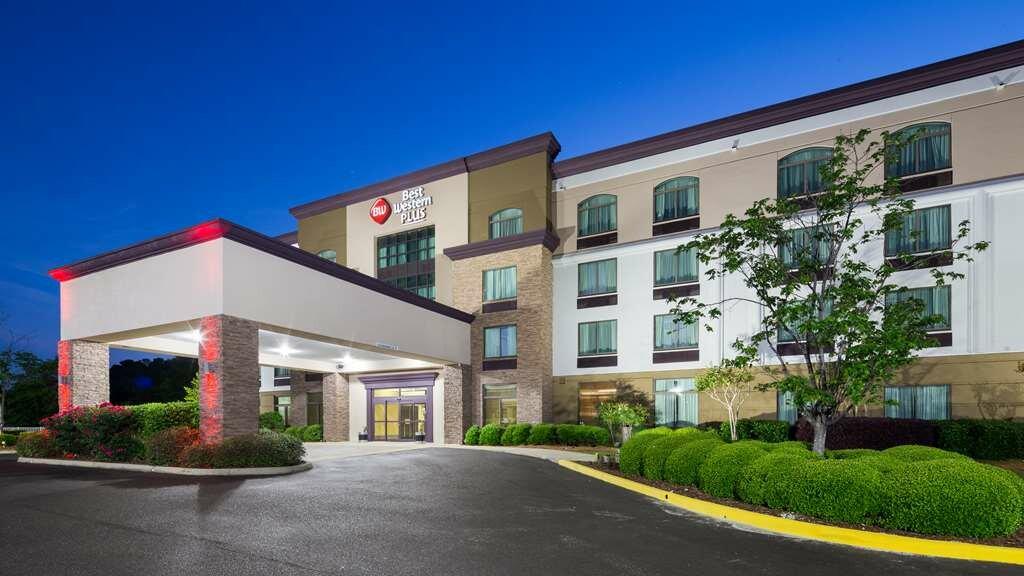 Best Western Plus Birmingham Inn & Suites