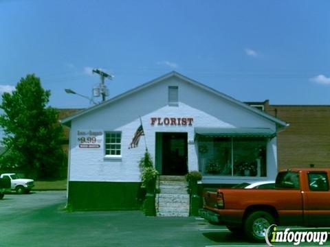 Roses And Bouquets Florist