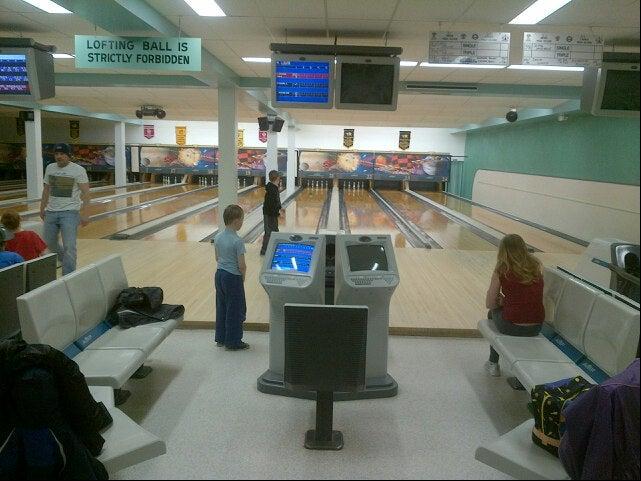 Nortown Bowling Lanes