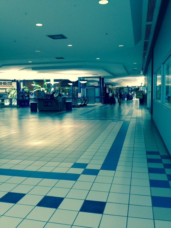 Lincoln Fields Shopping Centre