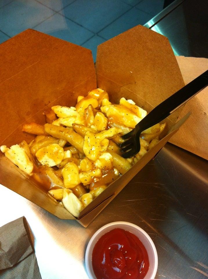 Smoke's Poutinerie