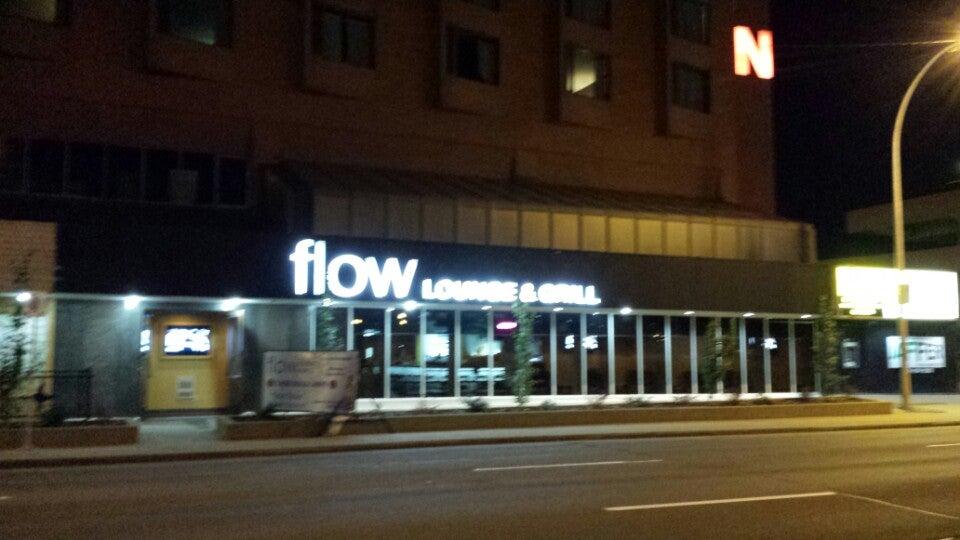 Flow Lounge & Grill