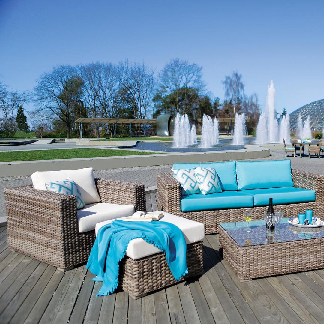 Wicker Land Patio