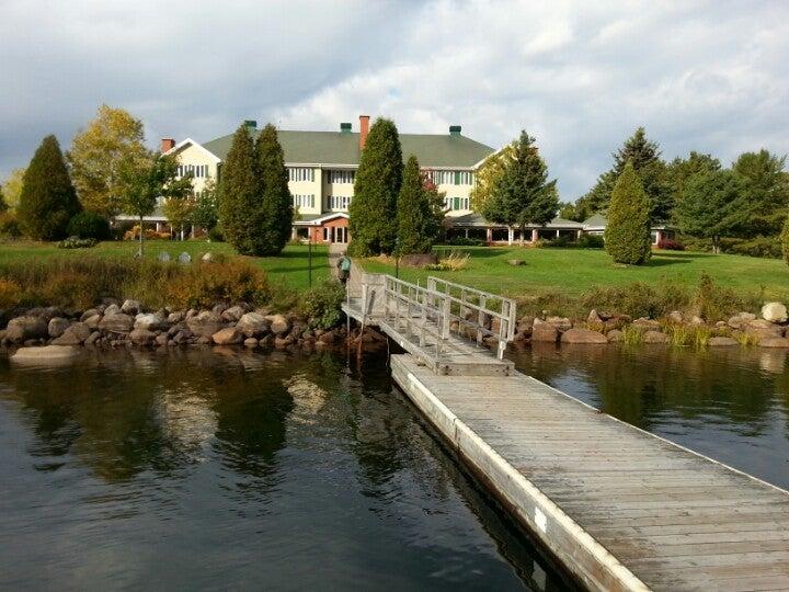 Auberge du Lac-à-l'Eau-Claire