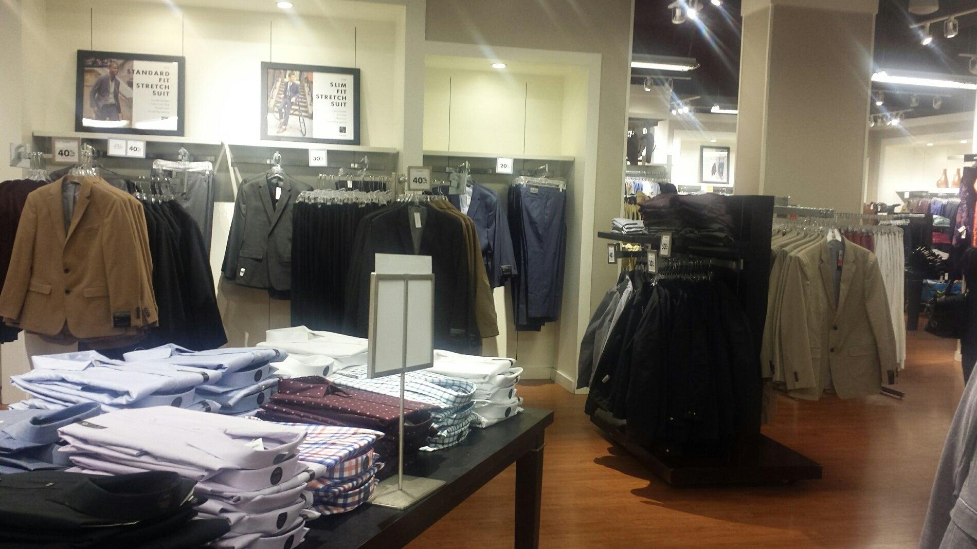 Banana Republic Factory Store