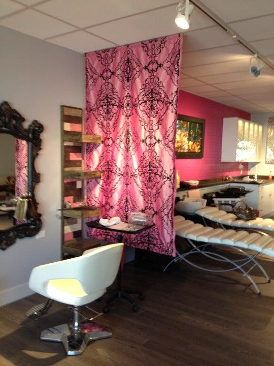 Doll House Hair Boutique