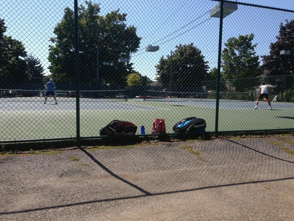 East York Tennis Club