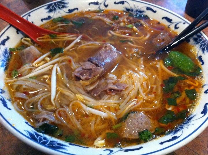 Pho Tau Bay