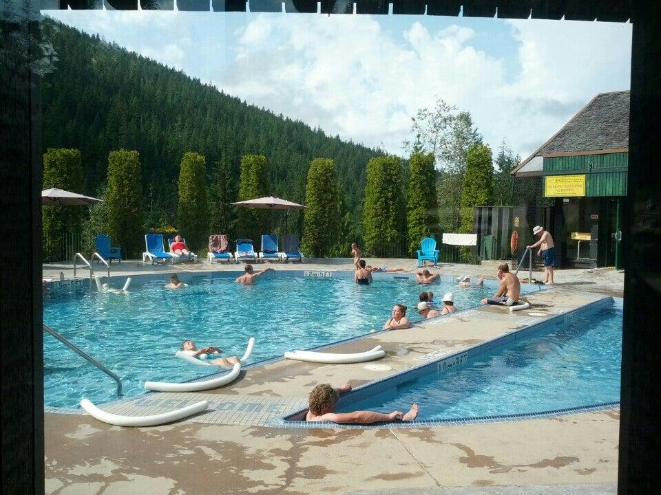 Nakusp Hot Springs Cedar Chalets