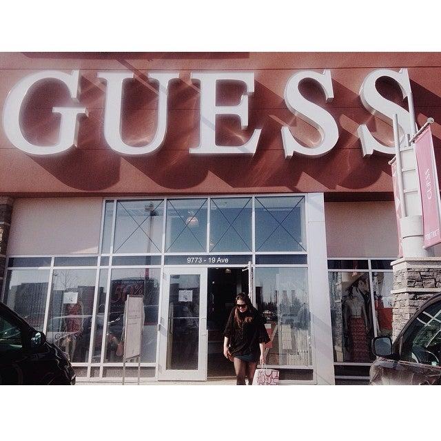 GUESS Factory