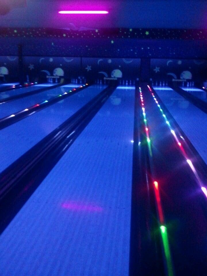 St James Bowling Lanes