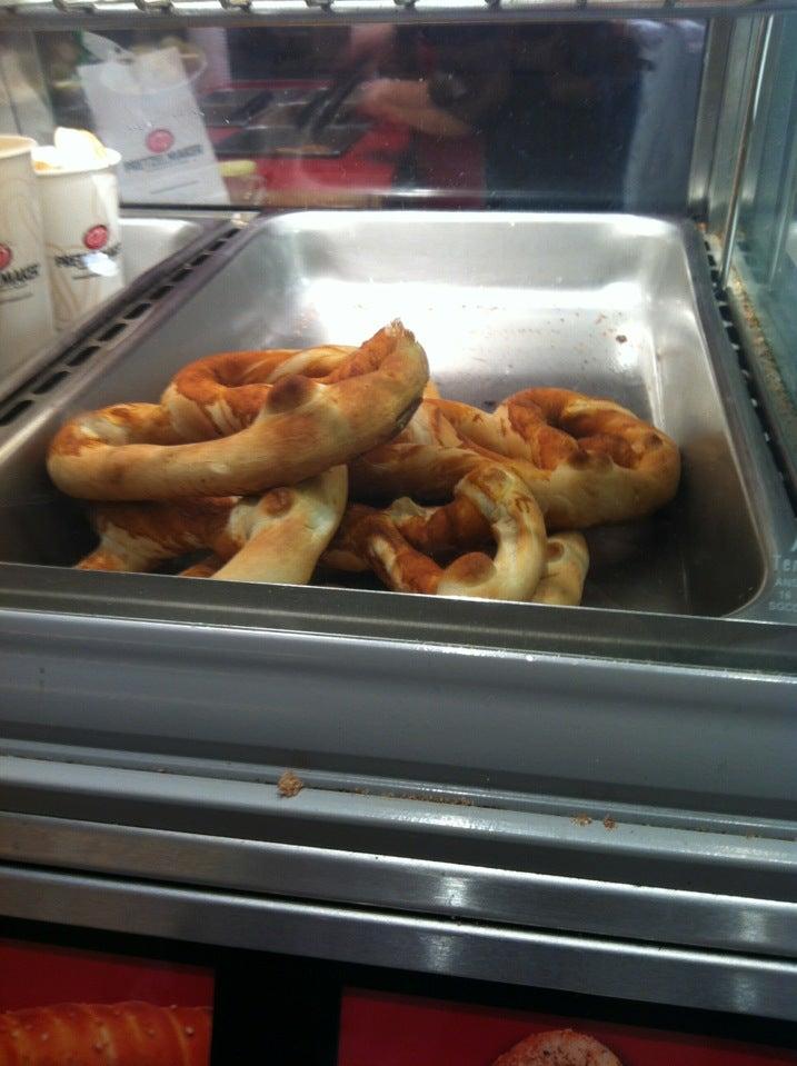 Pretzelmaker