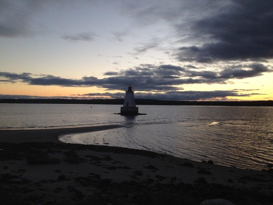 Sandy Point Lighthouse