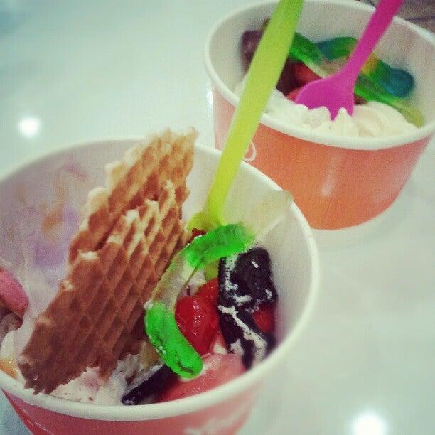 Yopop Frozen Yogurt