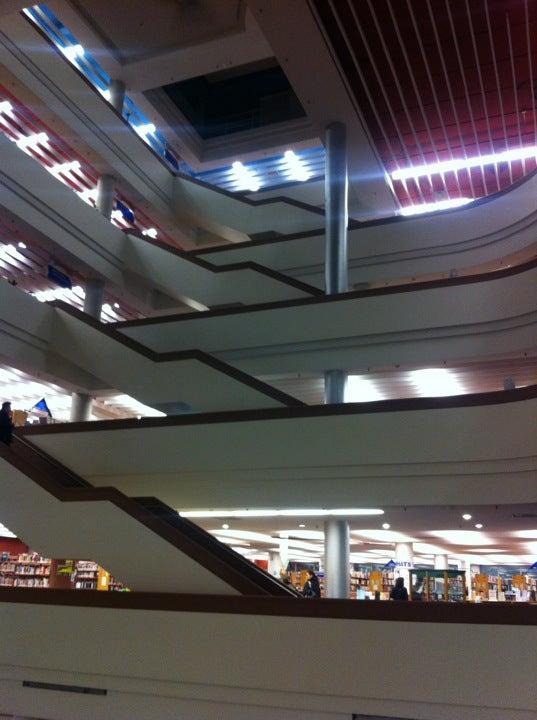 North York Central Public Library