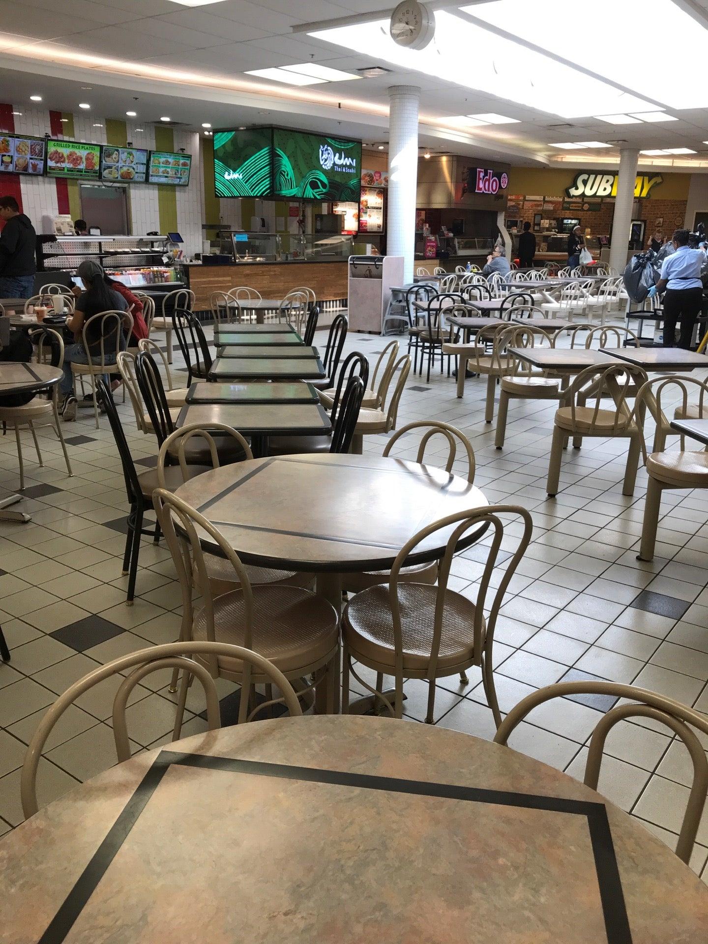 Food Court