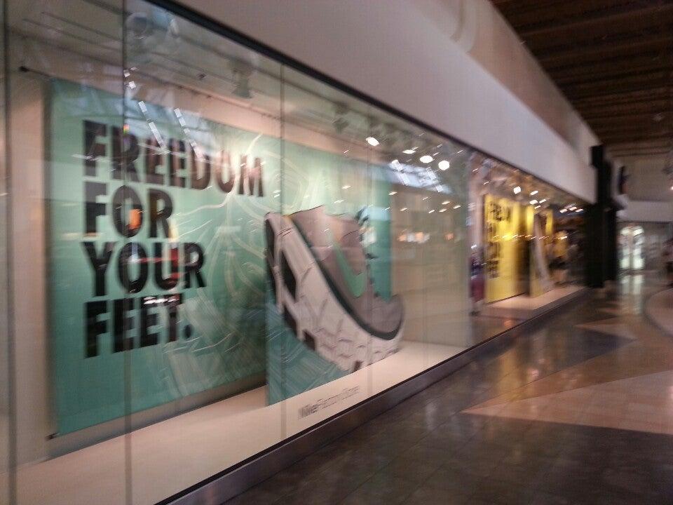 Nike Factory Store - Vaughan Mills