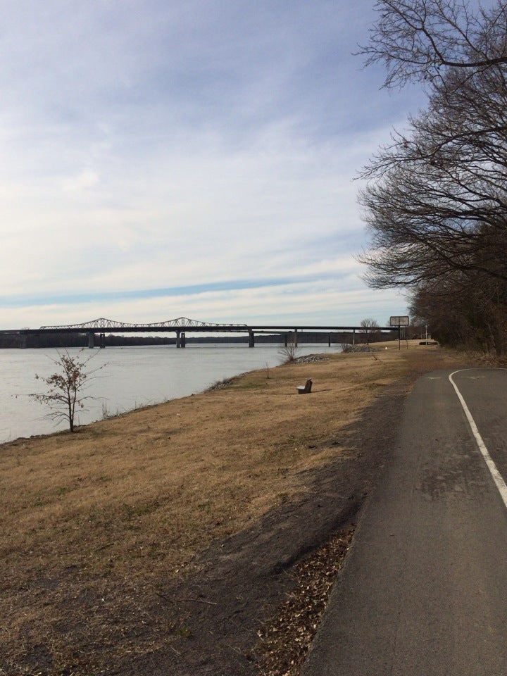 Tennessee River