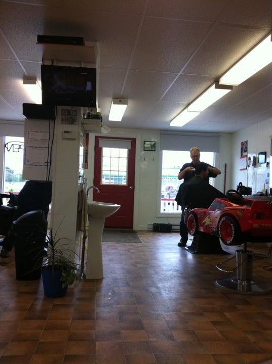 Dan's Barber Shop